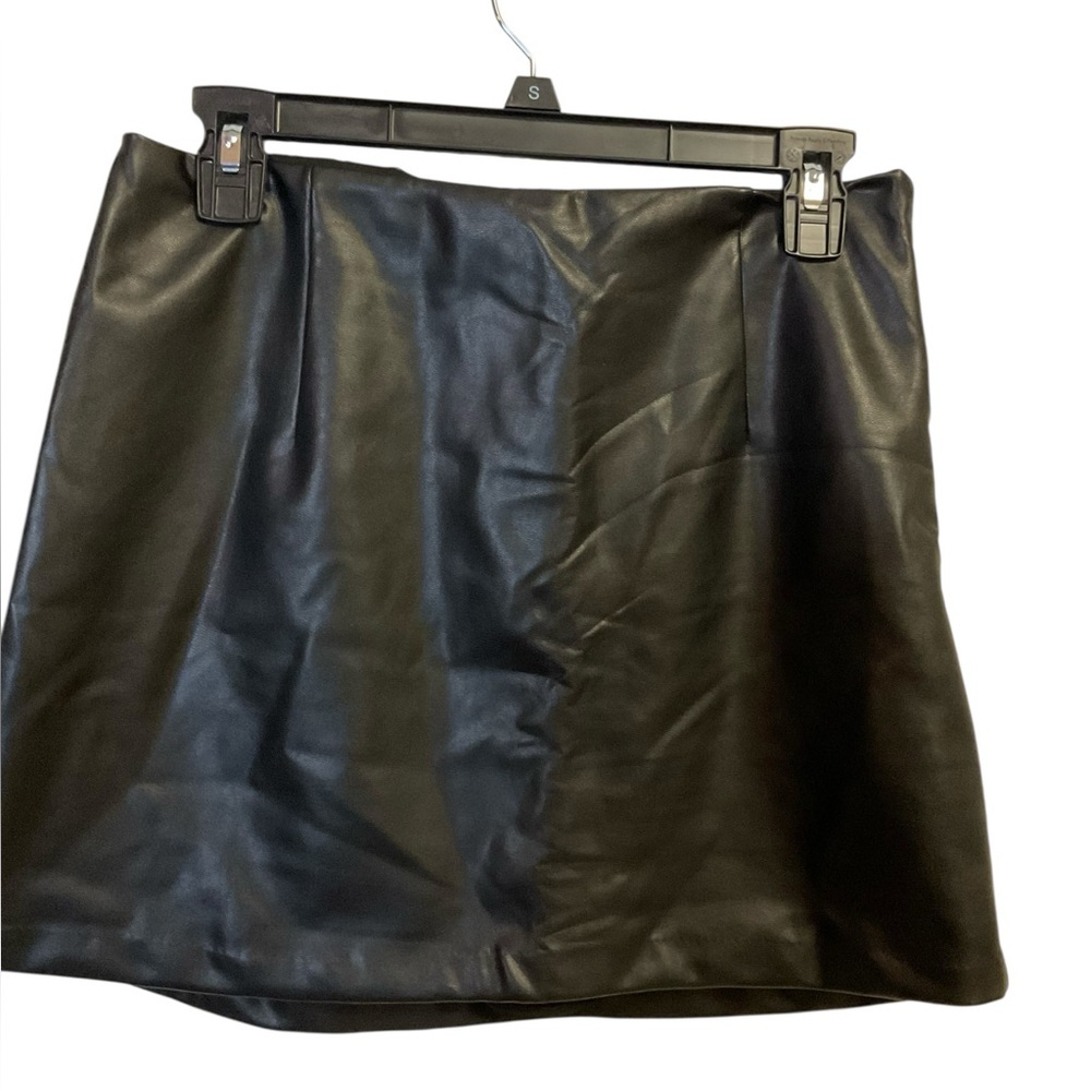 Abercrombie & Fitch Faux Leather Mini Skirt NWT Size M Black - Picture 2 of 10